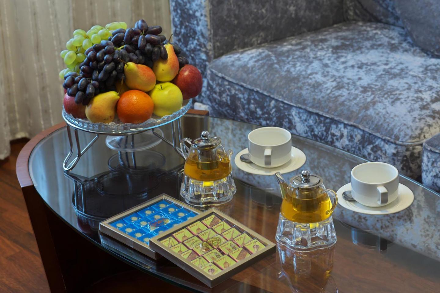 Grand Voyage Hotel Ałma Ata Zewnętrze zdjęcie